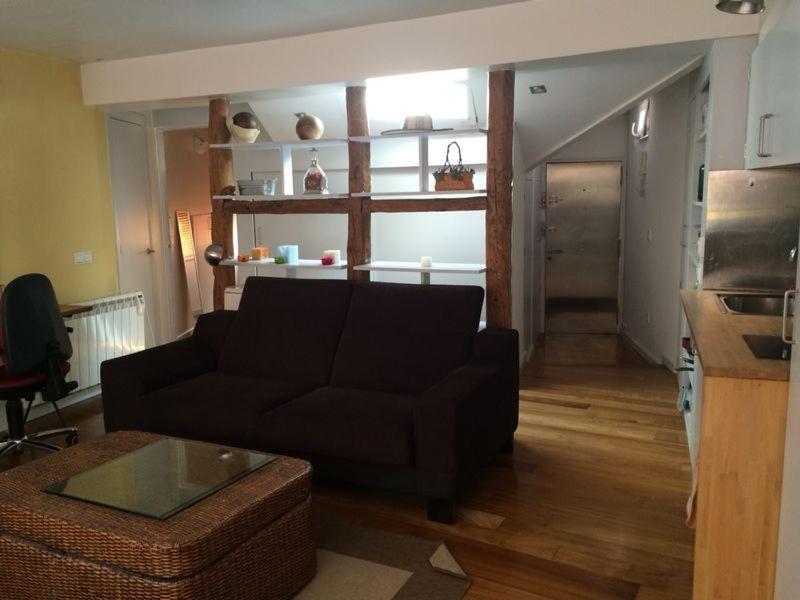 Impresionante apartamento en Malasaña Madrid Bagian luar foto