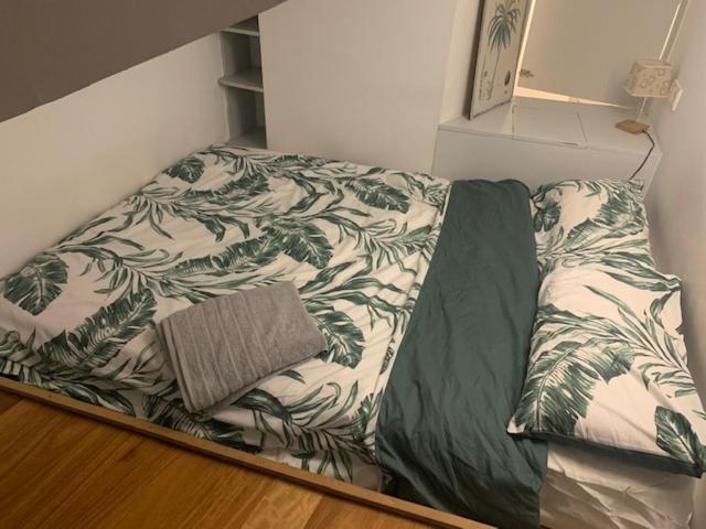Impresionante apartamento en Malasaña Madrid Bagian luar foto