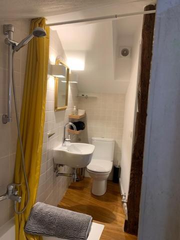 Impresionante apartamento en Malasaña Madrid Bagian luar foto